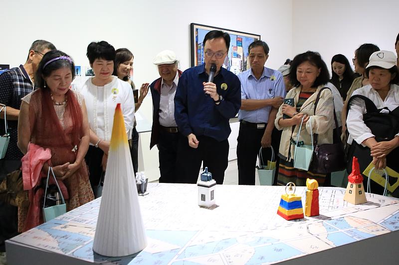 民眾觀展