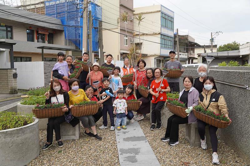 閒置角落重拾生活溫度 竹市香山社區打造「真香的一座山」共享花園