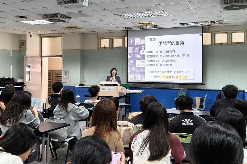 研究實作、職涯導航雙引擎 亞大護理系升學就業雙報捷