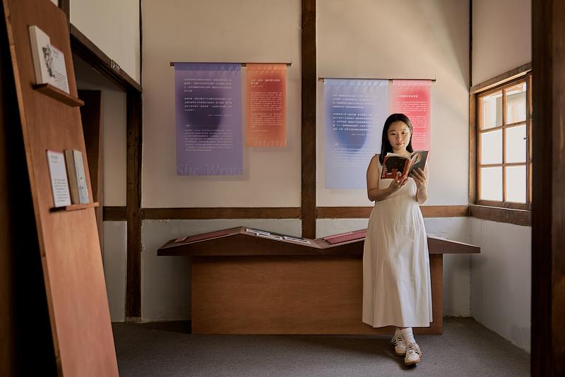 在嘉義 她們為自己寫下名字 嘉義文學館「女作家」特展橫跨百年生命書寫