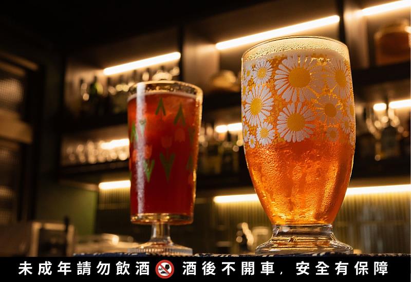 AURA Cocktail Bar三重客廳酒吧的舒適質感,是許多人私藏的微醺景點。