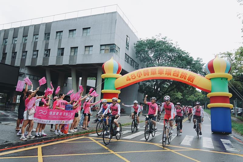 48小時環台1055公里達陣 東海EMBA 26騎士逆風迎戰極限慶祝20週年