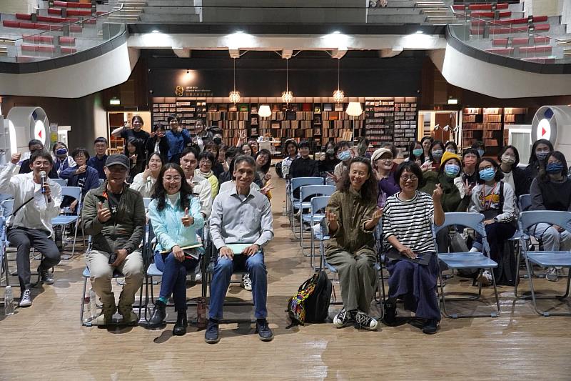 南大林偉瑜教授舉辦青年論壇，從表演藝術、生態與地方議題出發，激發跨域思考與對話。
