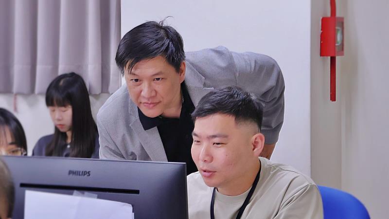 青創研習營。