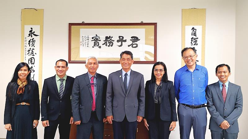 東華大學於2026年5月接待Universitas Mahasaraswati Denpasar及Universitas Sebelas Maret等兩所印尼大學來訪成員。
