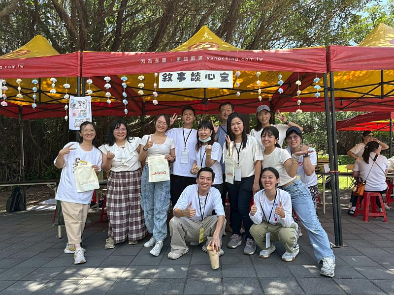 教心所10位研究生團隊展現了高度的專業與臨場助人彈性。