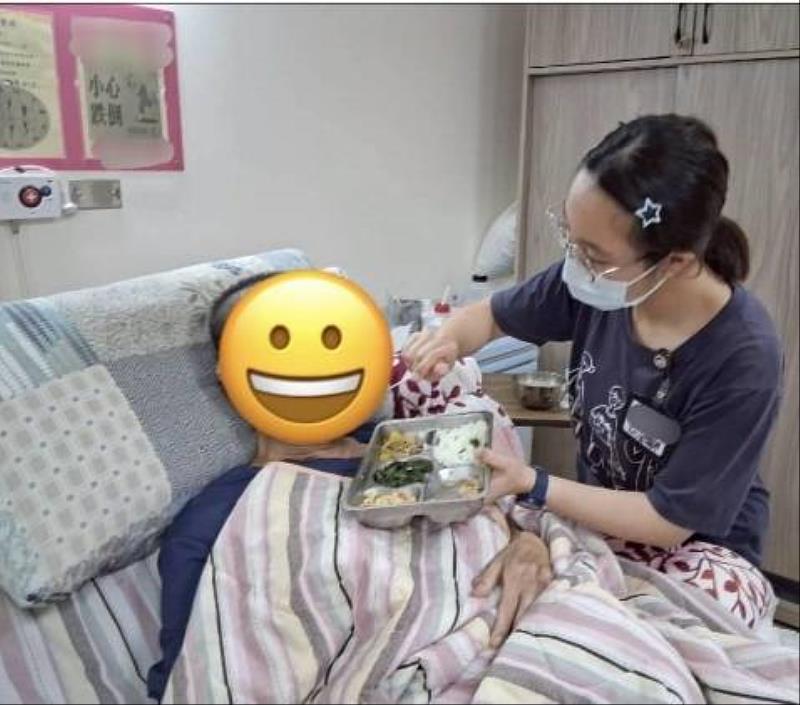 學生於長照場域實踐護理專業，落實學用合一。