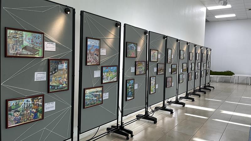 得獎作品於環保局1樓大廳公開展示。