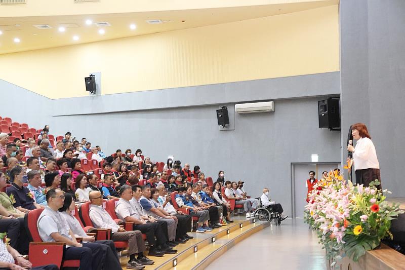 嘉義市115年資深與特優里長、績優民、戶政人員、績優鄰長暨114年績優調解人員表揚活動。