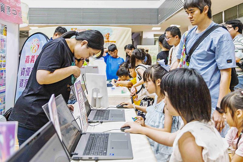 嘉義縣課程博覽會親子體驗日,陪孩子探索未來學習力