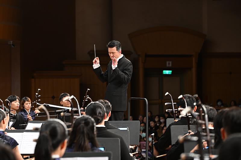 新竹青年國樂團藝術總監劉江濱老師。
