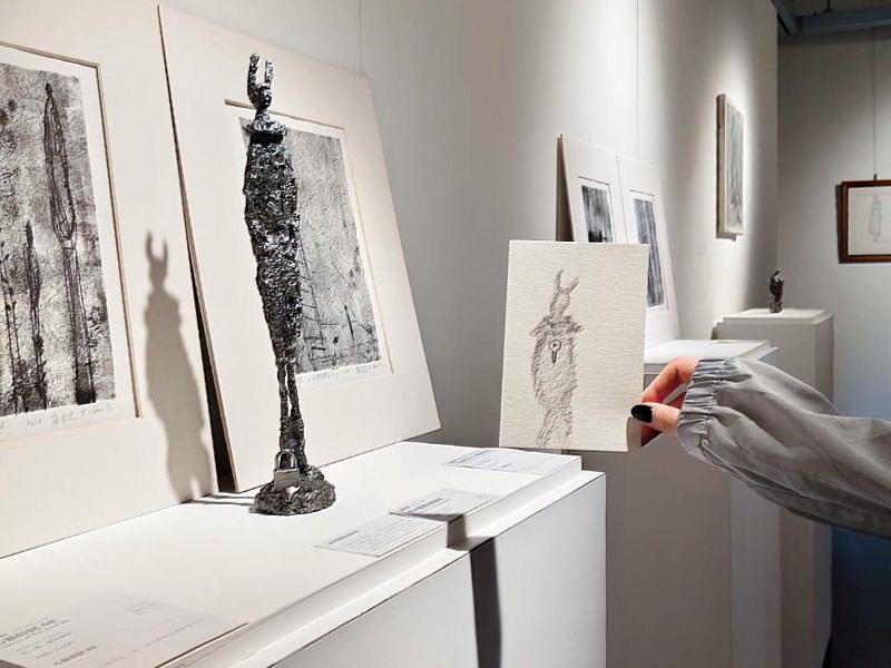 參與民眾以展場中的雕塑作品為觀察對象,透過鉛筆描繪形體與線條,將觀展時的感受化為一張張獨一無二的速寫作品。