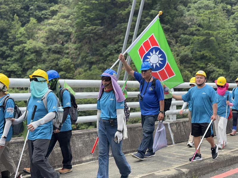 36位夥伴攜手挑戰北橫 用陪伴走出平權最美風景