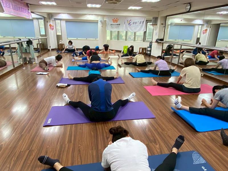 救國團辦理全民瑜珈樂活推廣羅東班結業！ 陪伴宜蘭鄉親找回健康