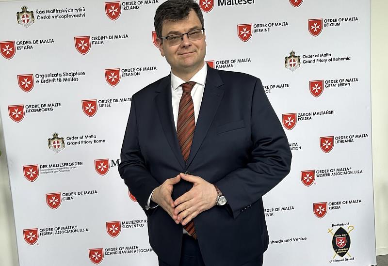 波蘭卡托維茲西里西亞大學新聞與媒體傳播研究所副教授 Dr. Robert Rajczyk 蒞南華大學進行訪問研究。