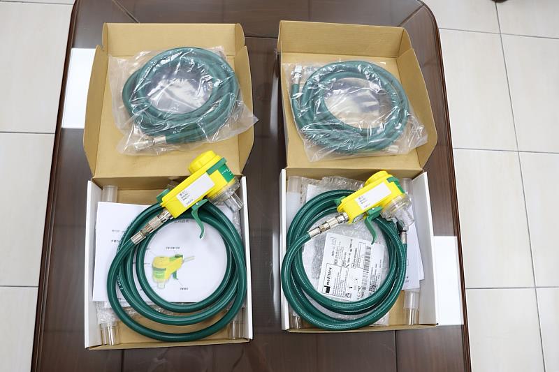 自動供氧甦醒器。