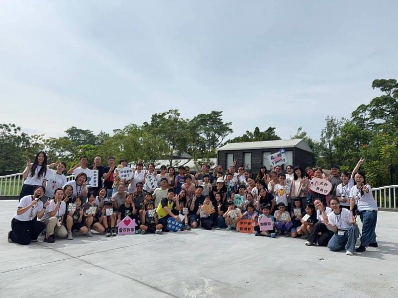 嘉義品格實踐家庭營，親子雙軌課程深化家庭品格教育。