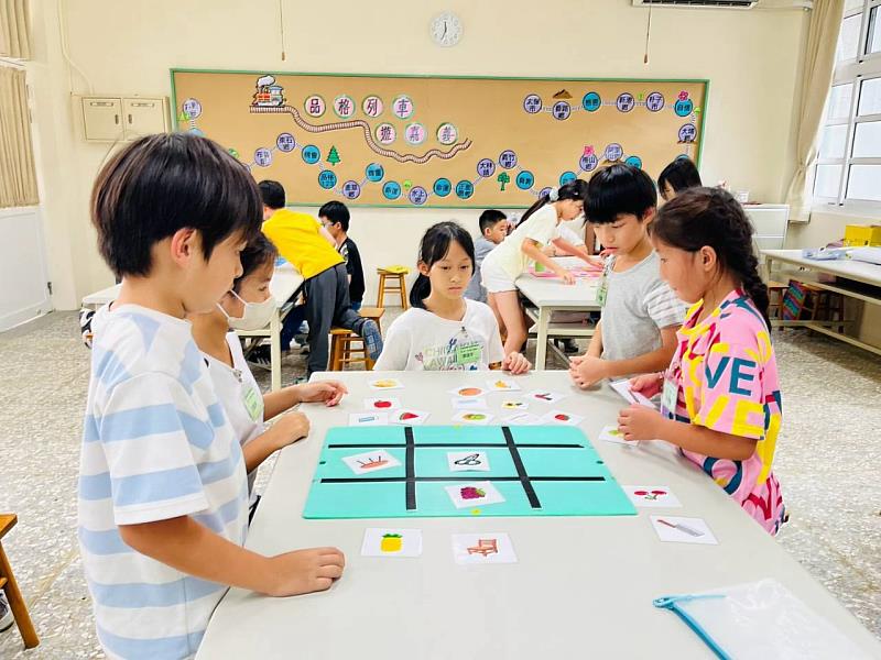 嘉義品格實踐家庭營，親子雙軌課程深化家庭品格教育。