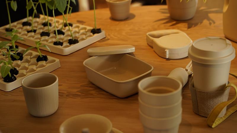 生活展區中的竹纖維生活用品呈現竹材的多元應用。