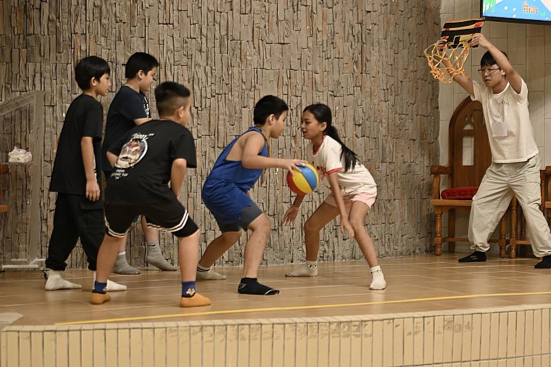 學員將自身興趣轉化成在台上的演出。