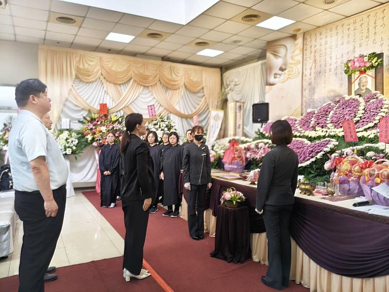 高虹安市長代表新竹市政府向蕭在淦藝師致上最深切的哀思與敬意。