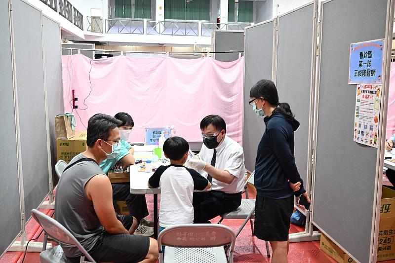 一站式健康服務前進朴子國小，守護全家健康