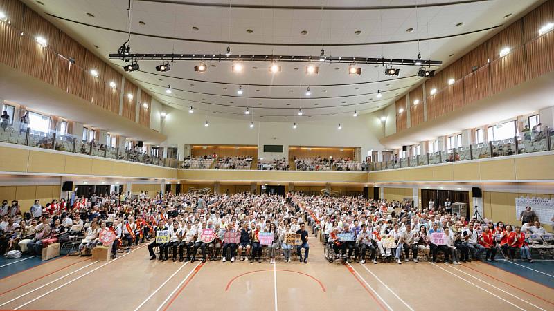新竹市政府今日舉辦「115年度模範父親表揚活動」。