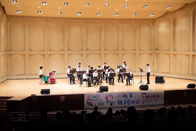 桃喜親子藝術節好評延燒,青少年音樂展現新秀實力,8月9日壓軸活動邀親子共享藝術盛夏。