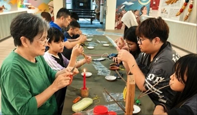 原住民小米串珠吊飾DIY。