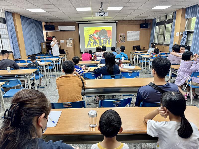 「手心的溫度-親子療癒站」親子共享活動。
