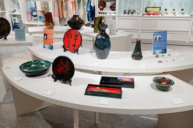 心傳百年漆光展覽－賴高山家族。