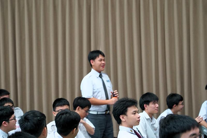 檳城學子積極參與問答，深度探討AI晶片、智慧製造與國際產業競爭優勢。