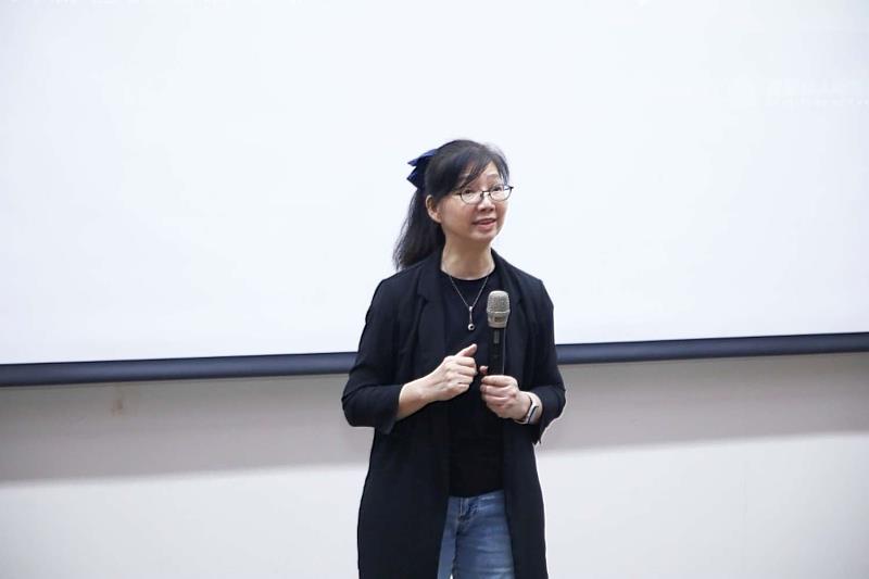 新竹市政府秘書長張治祥表示借鏡中央政策，讓綠蔭擴展為完整的韌性綠網。
