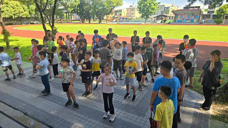 大地遊戲聆聽任務。