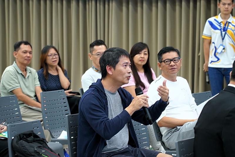 檳城家長於講座現場踴躍發問,關切子女未來赴臺升學與職涯發展。