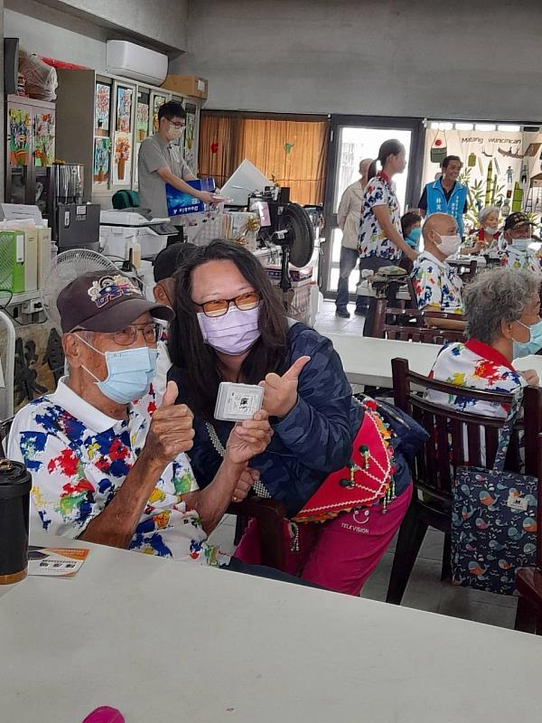 歡慶父親節結合反賄反詐資訊!臺東縣政府、臺東地檢署深入馬當部落宣導