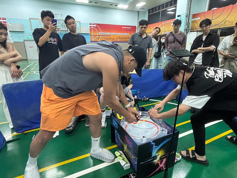M.M小舖 × 中山運動中心戰鬥陀螺32強大賽熱血開戰 32位玩家齊聚競技交流