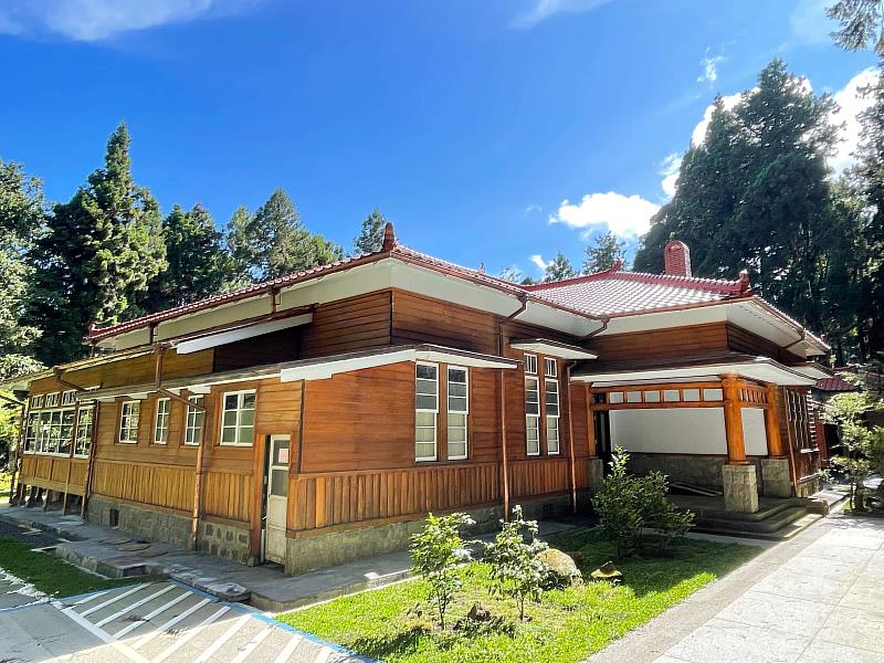 林業保育署嘉義分署「縣定古蹟阿里山貴賓館整修工程」榮獲2026國家卓越建設獎-最佳環境文化類-金質獎