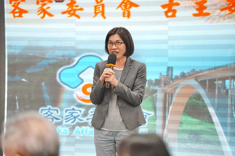圖3 駐東方市總領事館陳慧芬總領事致詞