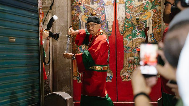 竹塹中元城隍祭「福門大開」揭開序幕。