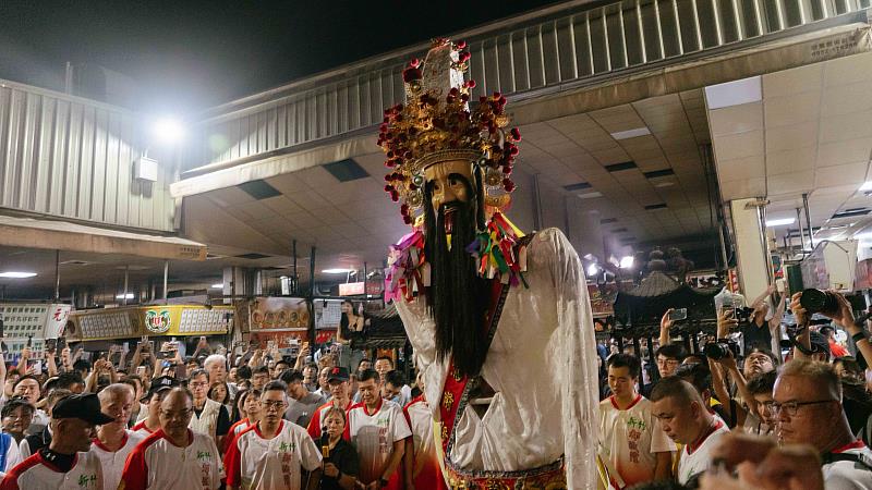 竹塹中元城隍祭「福門大開」揭開序幕。
