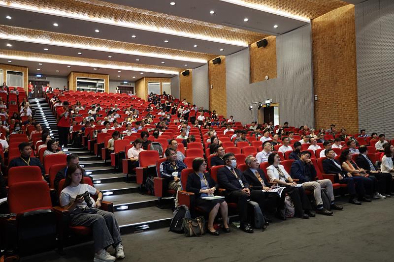全國學務長及教育夥伴齊聚會場，研討智慧學務與學生支持策略。