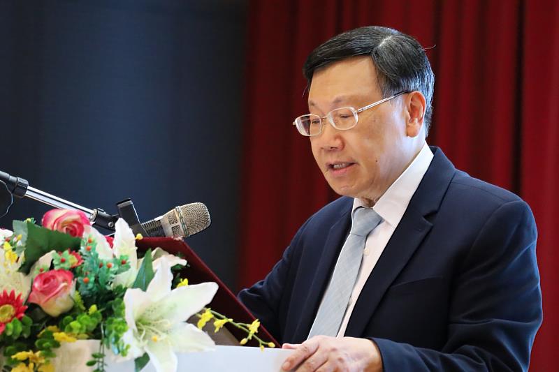 亞大蔡進發校長致歡迎詞，期許透過科技與人文共創智慧有溫度的校園。