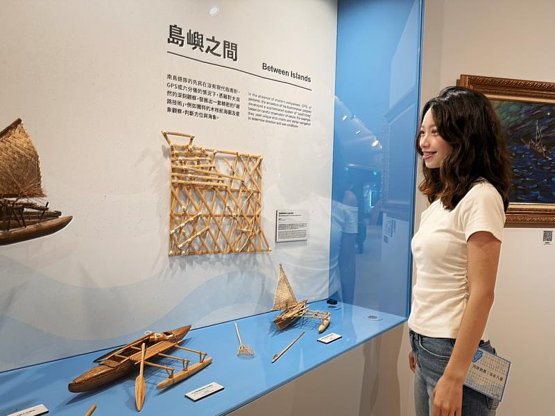 透過各式船隻與多樣文物,展現古代南島語族人卓越的航海技術。