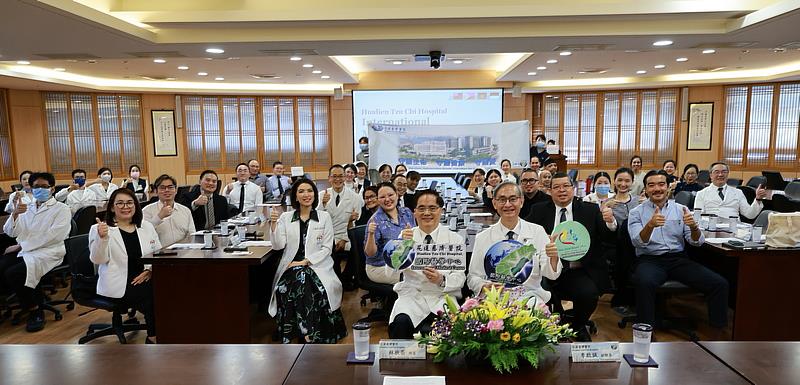 來自東南亞3國的醫師、醫療專家組團來台參加花蓮慈濟醫院40周年慶國際醫療研討會,跨國攜手深化醫療合作,共創癌症照護力。