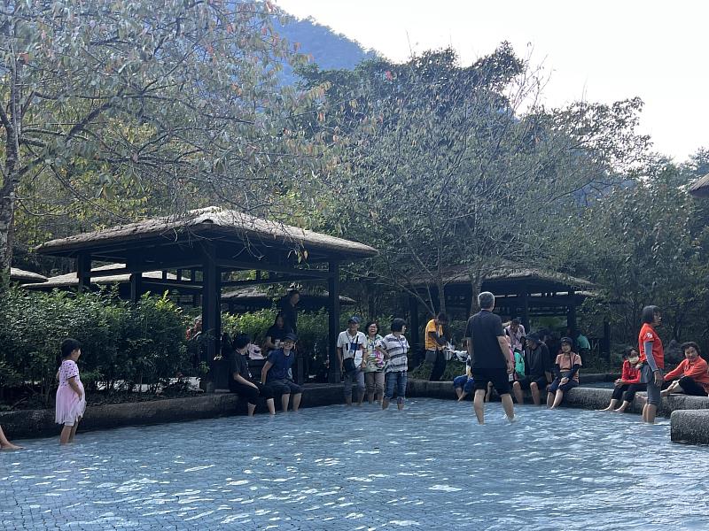 八仙山國家森林遊樂區以「水療癒」為特色，持續發展森林療癒活動