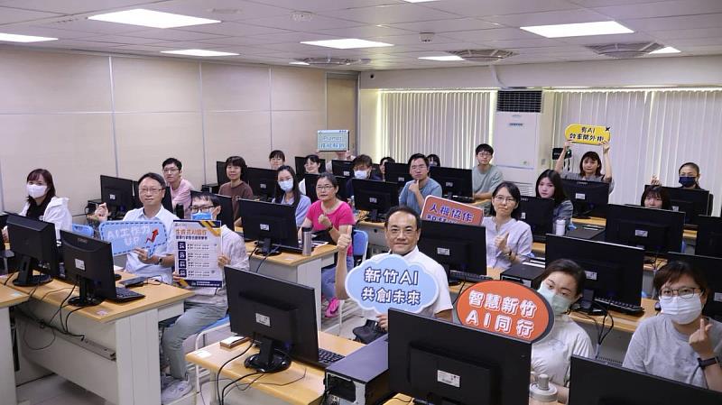 115年新竹市政府生成式AI協作課程。