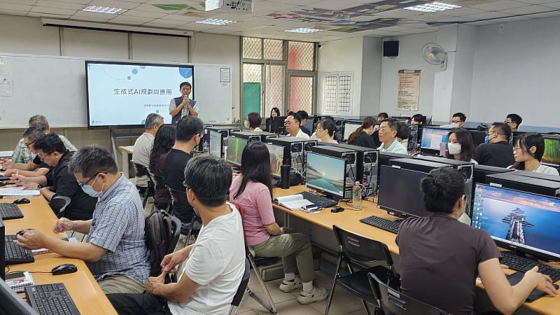 互樂系張世熙主任開場致詞。