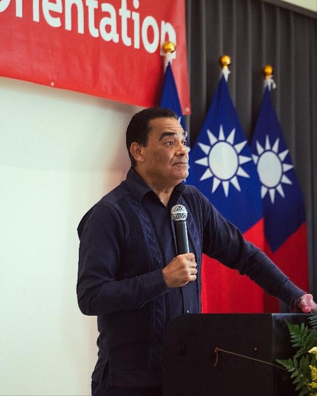貝里斯外交兼教育部長馮賽卡(Francis Fonseca)勉勵受獎生努力求學,並感謝臺灣長期支持貝里斯青年教育及人才培育。