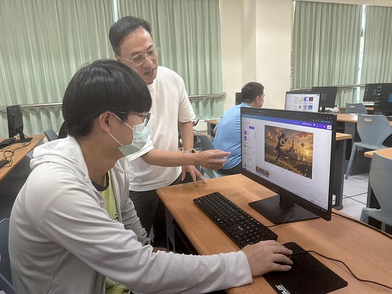 學務同仁實際操作生成式AI工具,嘗試將靜態照片轉製為影音檔案,提升數位內容創作能力。